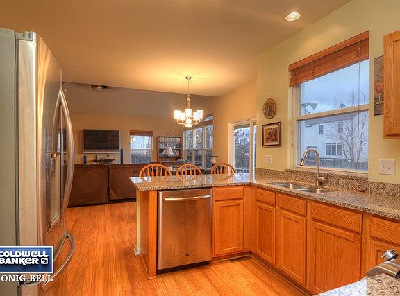4th image of 10705 Grand Canyon Ave