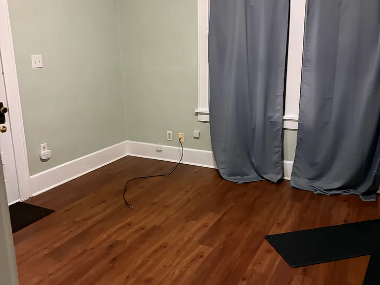 1598 Front St #3 — Photo 5