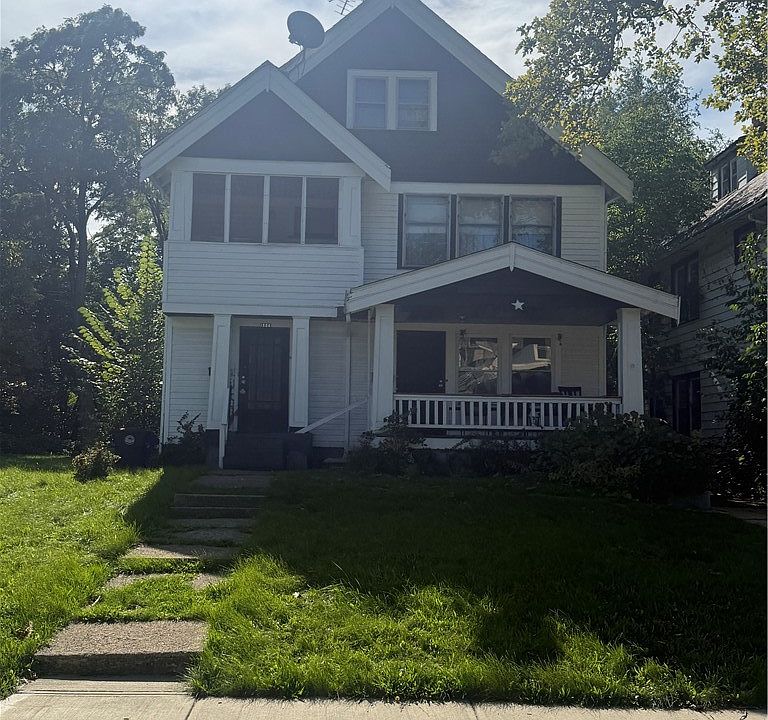 1st image of 1882 Colonnade Rd