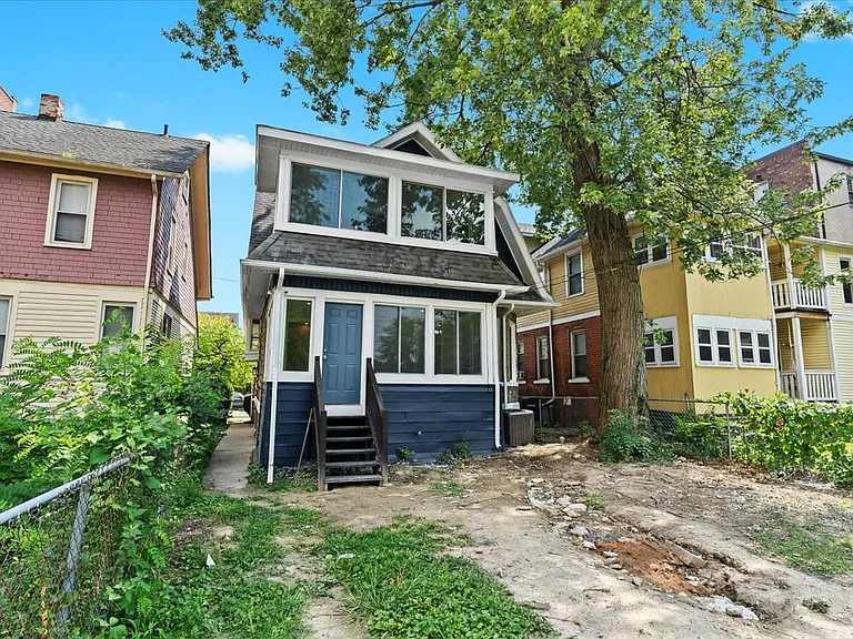 1174 Seward Ave — Photo 12