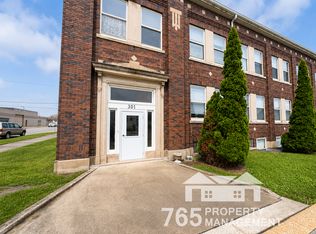 301 W Main St APT 204, Lebanon, IN 46052