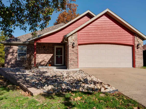 150 Oak Ridge Avenue, Branson, MO 65616