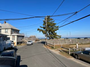 10 Atherton Rd APT 6, Hull, MA 02045