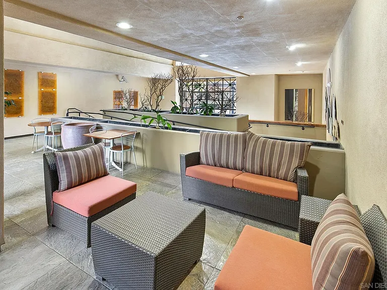 301 W G St #307 — Photo 44
