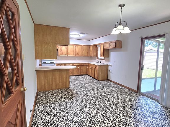 5th image of 1619 Avenue G