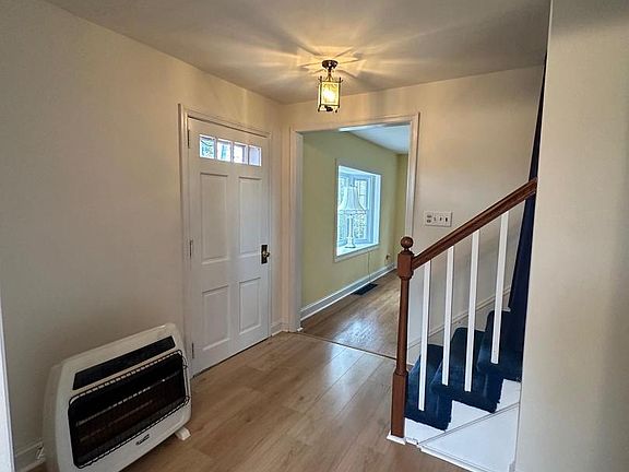 4th image of 1950 Terwood Rd