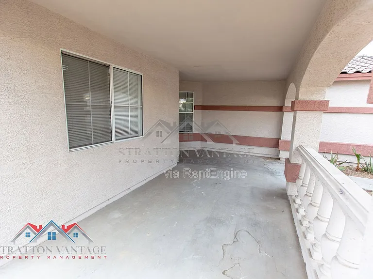 5706 N 74th Dr — Photo 6