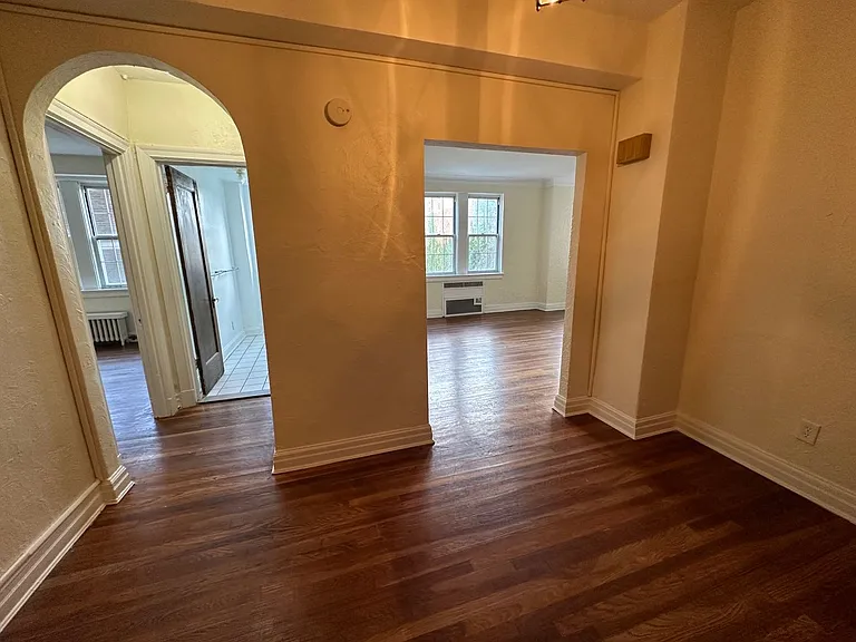 New King Edward Apartments — Photo 164