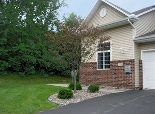 3756 Vermilion Ct S, Eagan, MN 55122