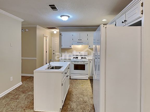 4th image of 7 Pebble Way