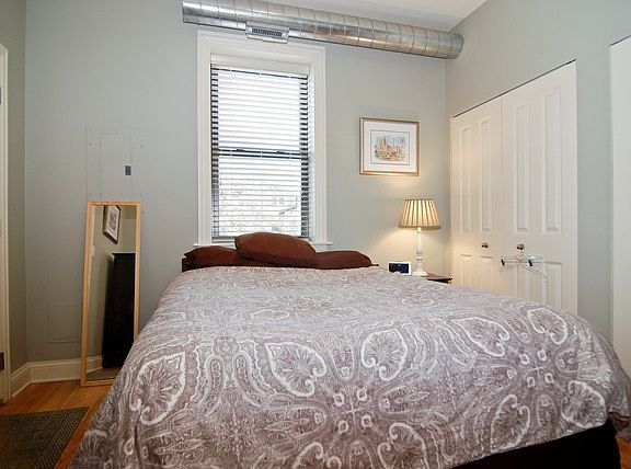 5th image of 1510 W Cornelia Ave #2