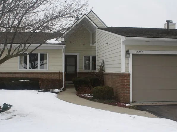35282 Meadow Ln #1, Farmington Hills, MI 48335