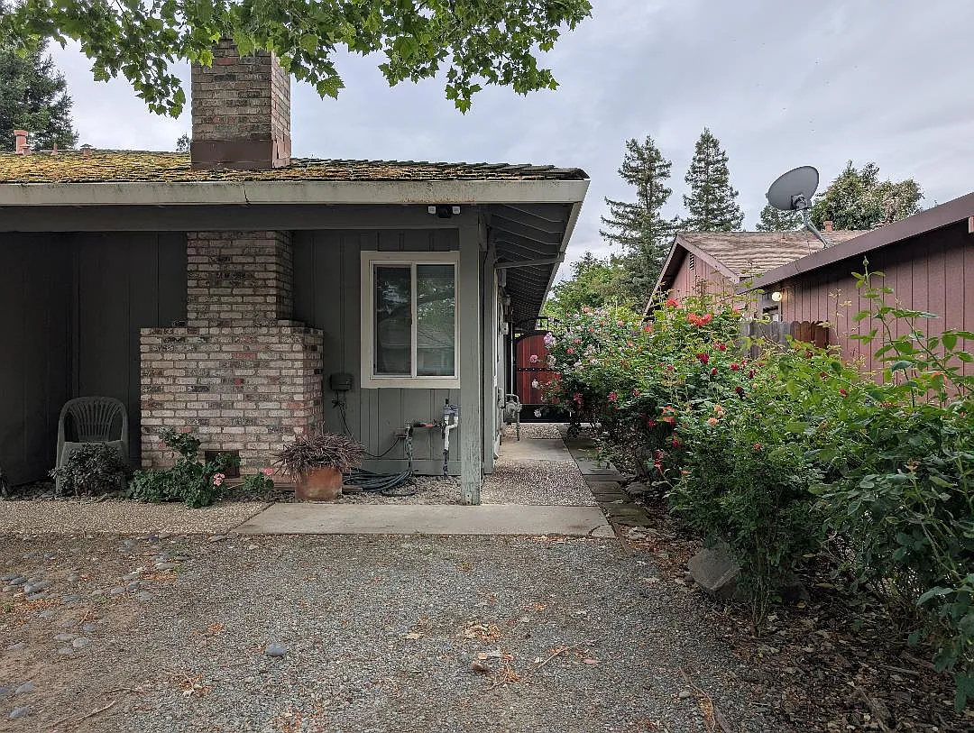 3 bed, 1496 sqft, $2,750 — Photo 1