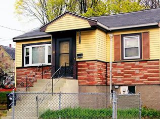 31 Banfield Ave, Mattapan, MA 02126