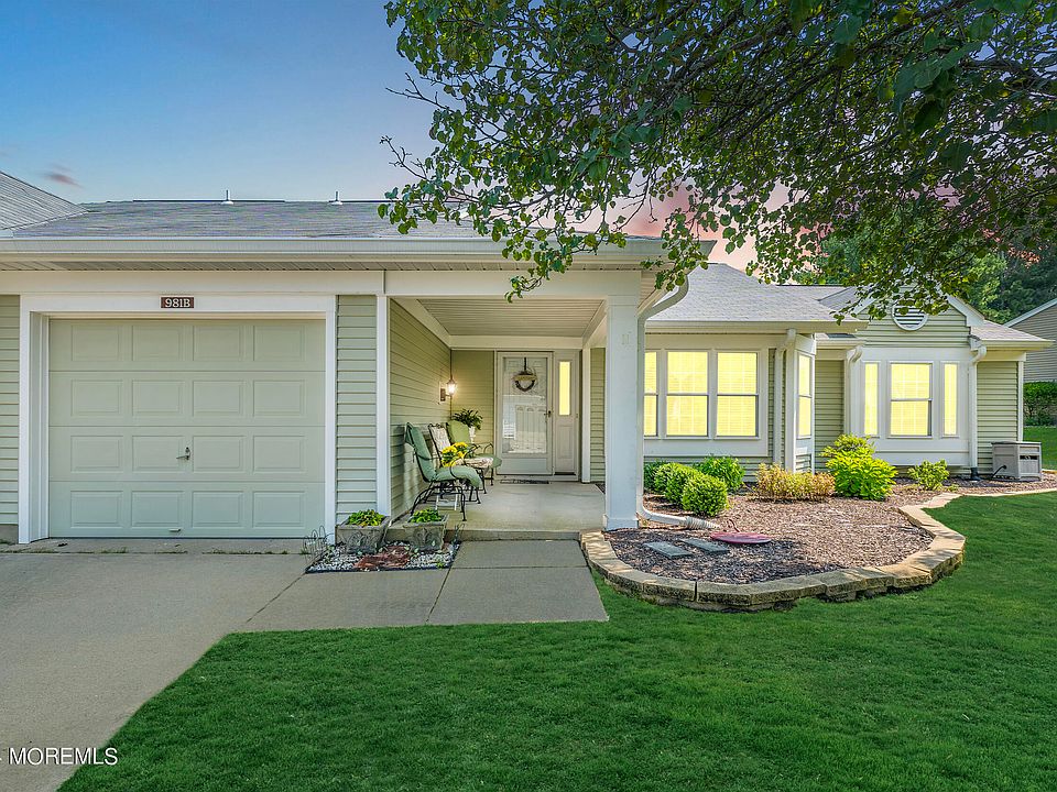 1st image of 981B Thornbury Lane #B