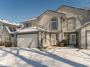 2616 Tuxedo Ln NW, Rochester, MN 55901