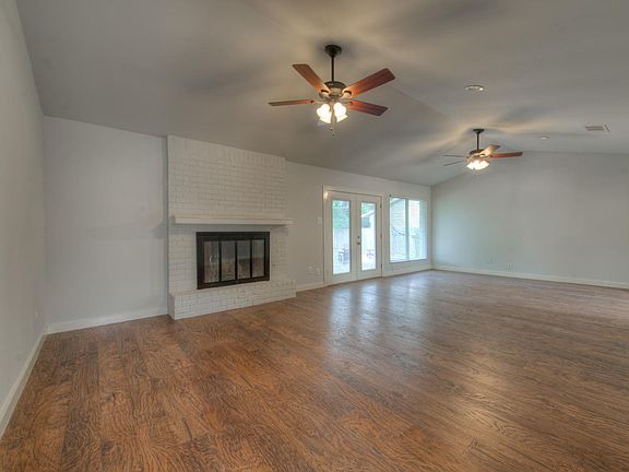 4th image of 2607 Harrowden Dr