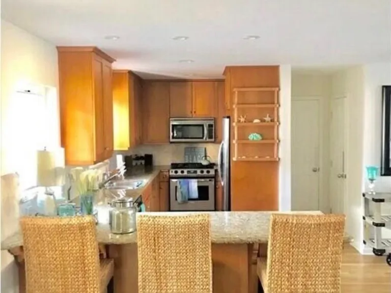 210 Whiting St #D — Photo 4