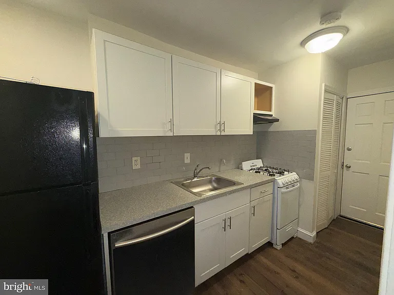 102 O St SW #1 — Photo 9