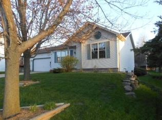 295 Valley Ridge Dr, Sun Prairie, WI 53590