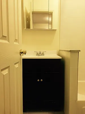 Rented by Bohemia Realty Group | media 27