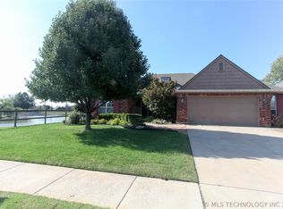 12046 S 98th East Ave, Bixby, OK 74008