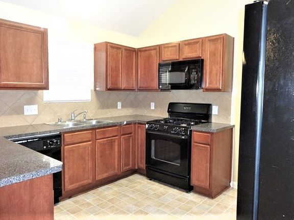 4th image of 8642 Sorrel Meadows Dr