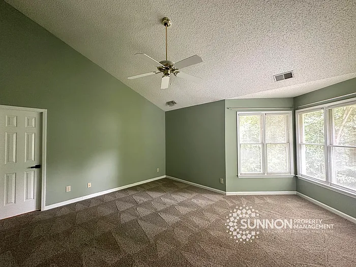 9300 Harris Glen Dr — Photo 25