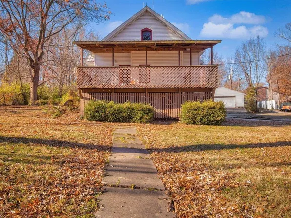203 Church St, Winfield, MO 63389