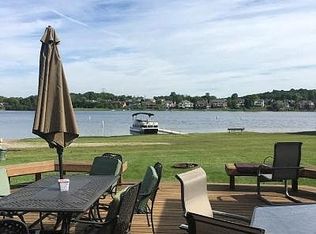 1536 Nightingale Rd, Wixom, MI 48393