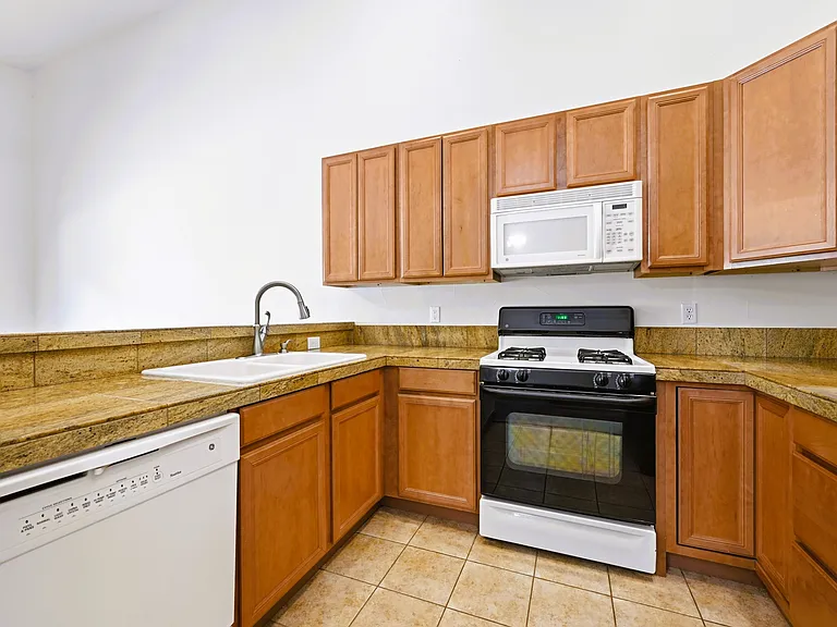 9168 Black Mountain Dr #6 — Photo 10