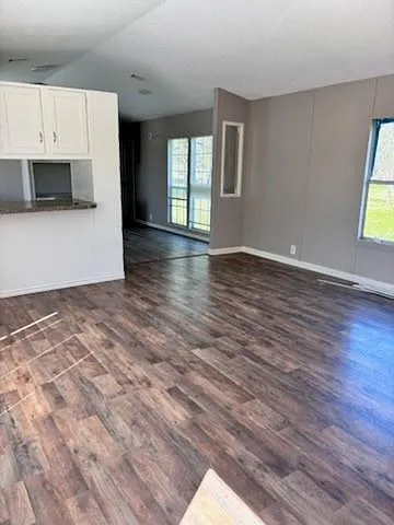 127 Country Oaks St — Photo 6