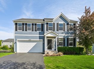 3077 Wickenden Ave, Elgin, IL 60124