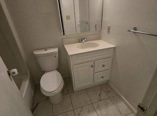 4002 Governors Sq APT 12, Williamsburg, VA 23188