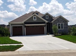9577 Wild Rose Ln, Lenexa, KS 66227