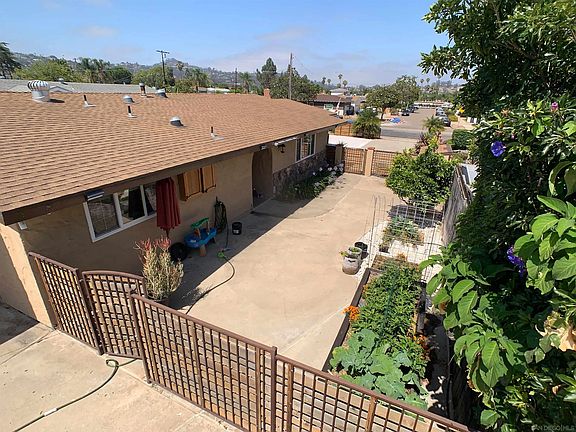5th image of 755 Prescott Ave