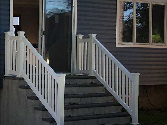 2nd image of 3864 Hollis Ln