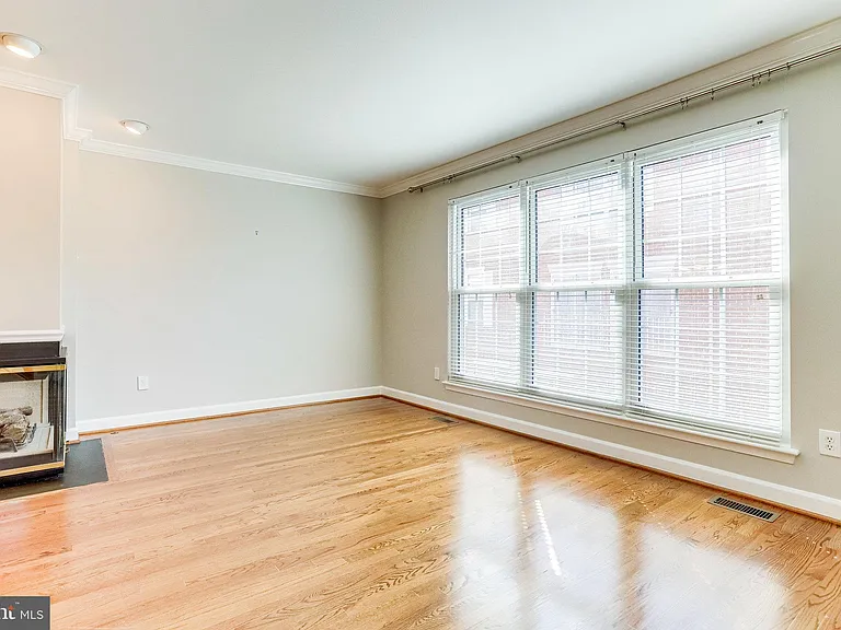 1706 S Edgewood St — Photo 15