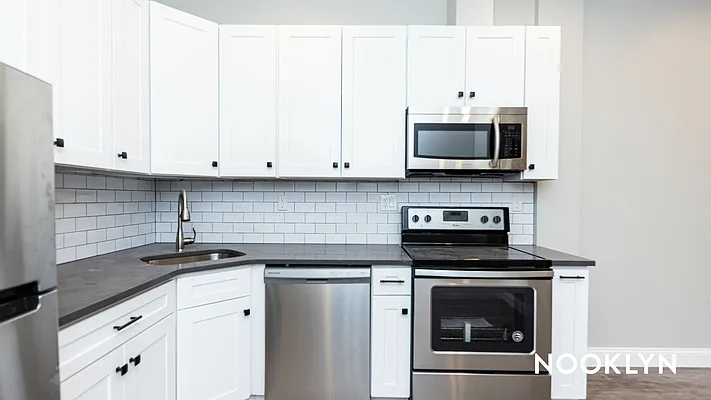 Rented by Nooklyn NYC LLC | media 7