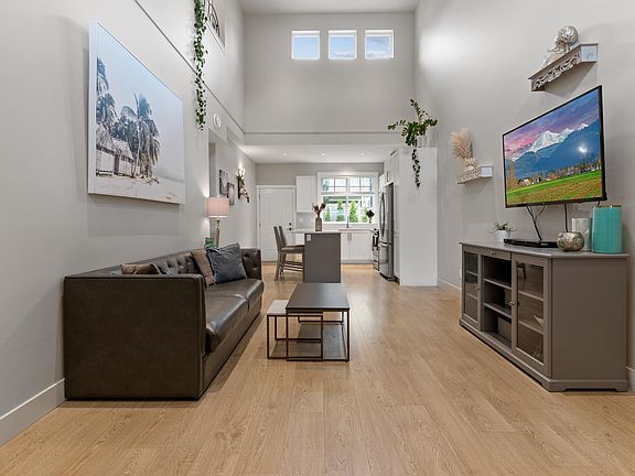 5th image of 20498 82nd Ave #12