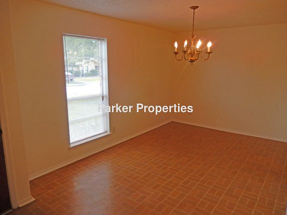2nd image of 1842 Whitecliff Dr