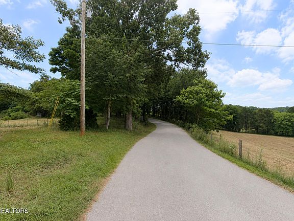 3rd image of 6084 Bishop Rd