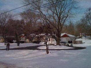 16389 Rynearson Rd, Buchanan, MI 49107