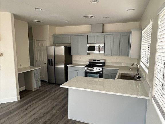 5th image of 8147 Retriever Ave