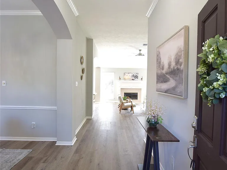4602 Summer Lakes — Photo 2