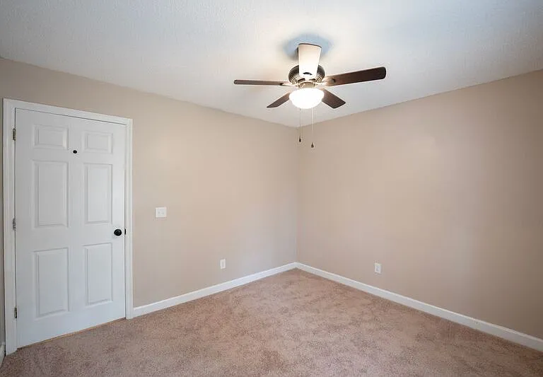 428 Floyd Cir — Photo 19