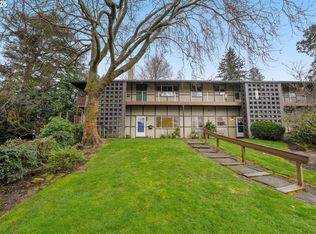 3046 SW Florida Ct Unit B, Portland, OR