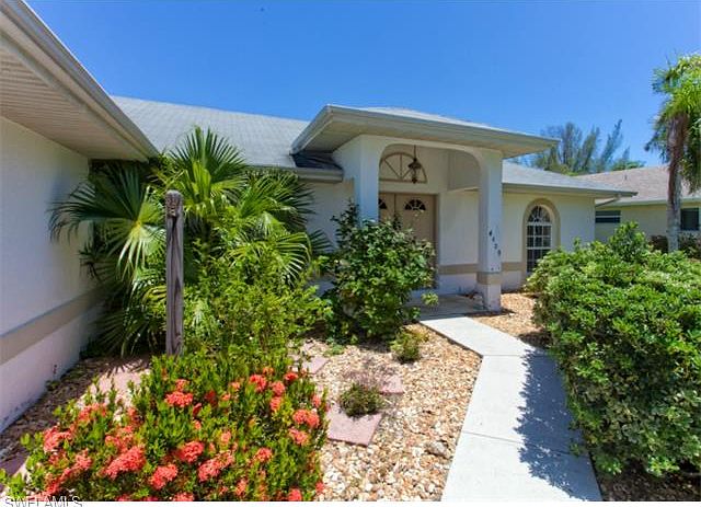 1st image of 4409 SW 21st Pl