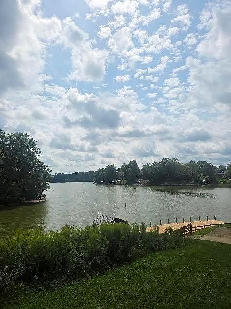 2nd image of 09-47 Candlewood Dr