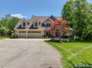 3310 Taliesin Trl NE, Grand Rapids, MI 49525